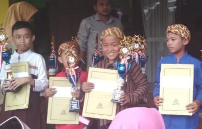 RIFKI DAN SINTA AULIA PUTRI SUKSES JUARAI LOMBA MACAPAT ISLAMI