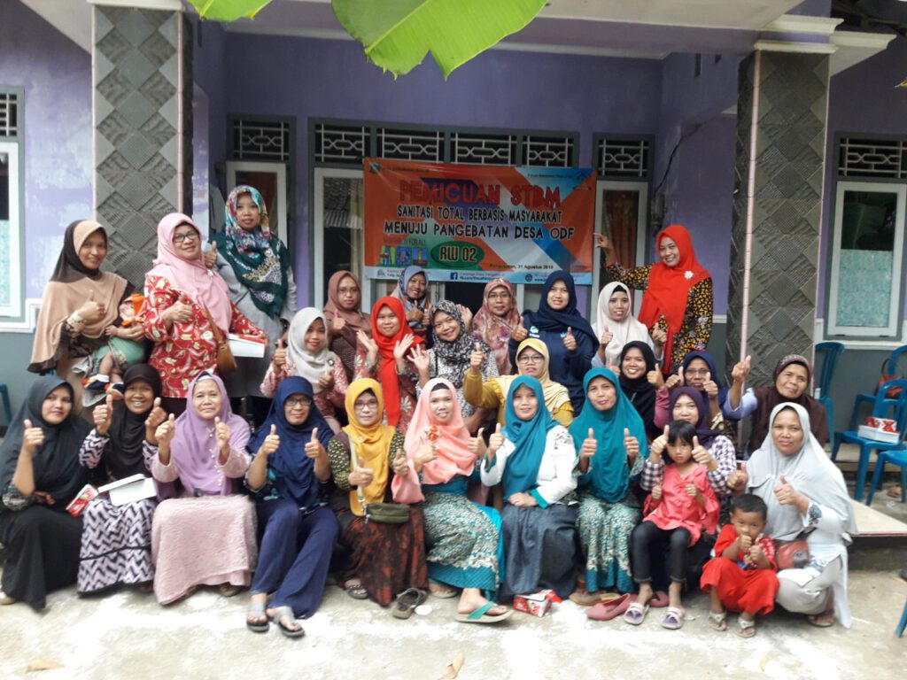 Pemicuan STBM Desa Pangebatan Karanglewas Banyumas
